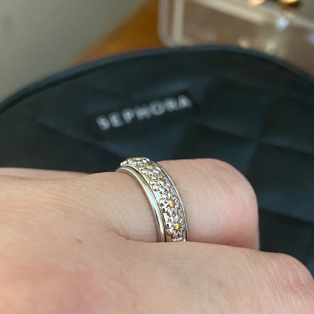 🆕Sterling  Silver and Gold Women's Ring Size 6